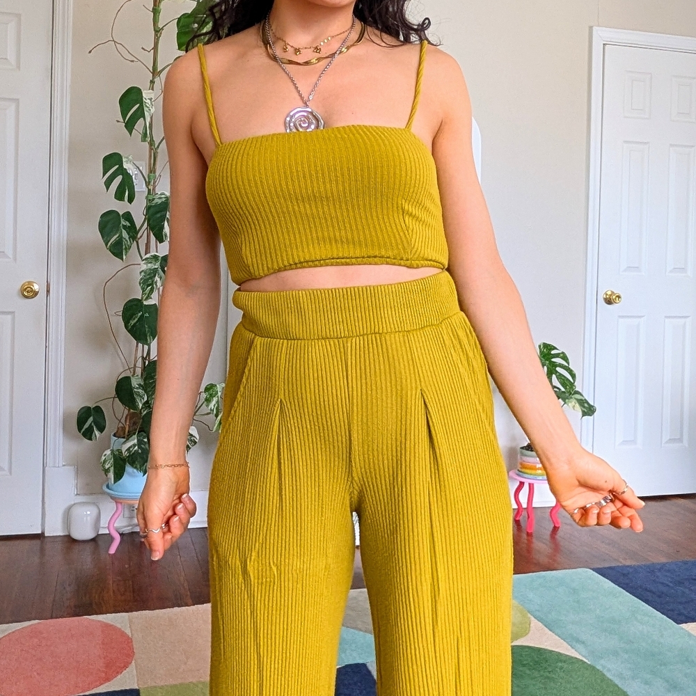 Whimsy + Row Mustard Ribbed Set - Picture 4 of 7